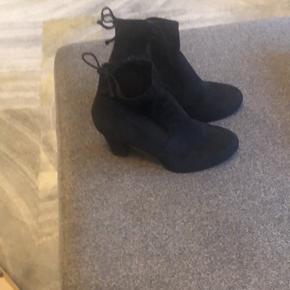 Black booties 4 inch heel - Picture 2 of 3